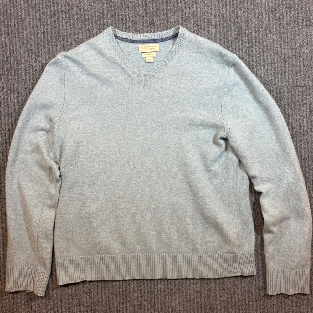 Banana Republic Mens V-Neck Sweater Light Blue Cashmere Angora Blend L 525904-07